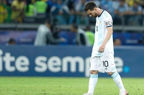 Copa America 2019: Messi, mệt quá đôi vai này