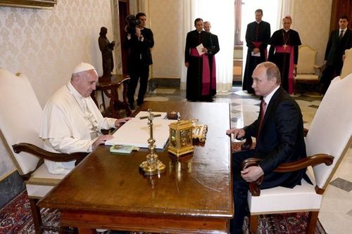 Tổng thống Nga Putin lần thứ 3 gặp Giáo hoàng Francis