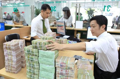 Nên mua và nắm giữ những cổ phiếu ngân hàng nào?