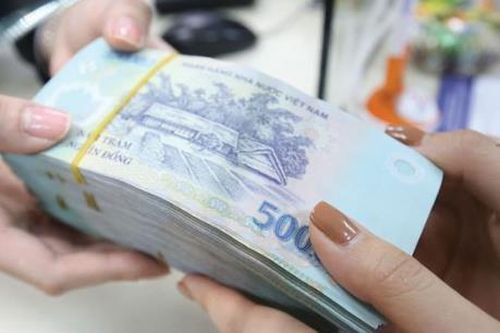 Chi trả cho gần 1.000 khách hàng gửi tiền tại các quỹ tín dụng nhân dân
