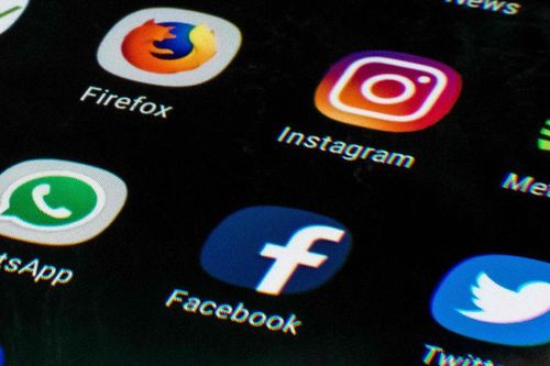 Tiết lộ nguyên nhân khiến Facebook, Instagram bị lỗi vào tối qua
