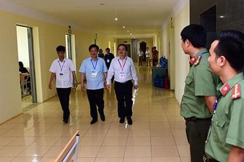 Bộ GD&ĐT: Không 'du di' trong chấm thi môn Ngữ văn