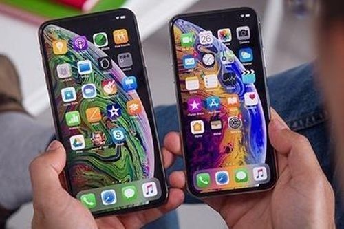 10X đột nhập cửa hàng lấy cắp 69 điện thoại
