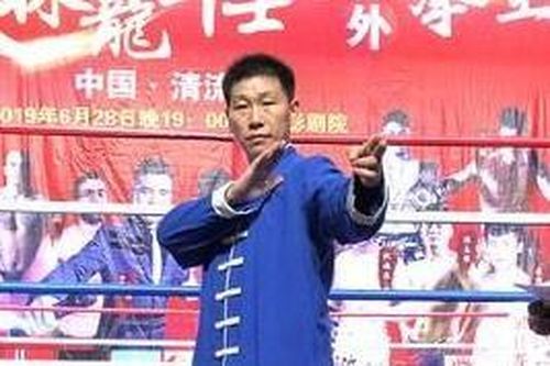 Đại sư điểm huyệt chỉ muốn đấu với 'Đệ nhất Thiếu Lâm'
