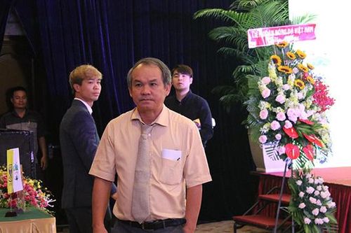 Bầu Đức nói về cuộc đua vô địch V-League 2019: '1 thằng mập sao chịu nổi 5 thằng ốm'