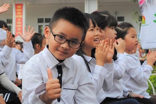 Hà Nội yêu cầu các trường không khảo sát để xếp học sinh vào lớp chọn