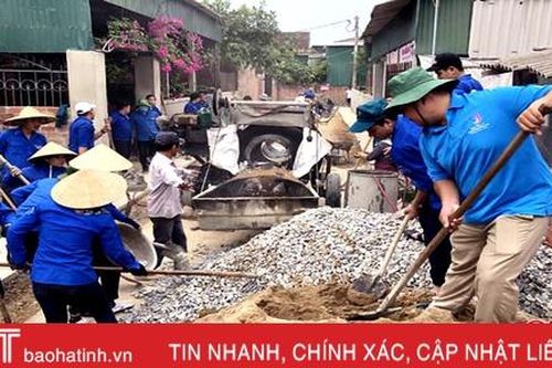 TP. Hà Tĩnh tiếp nhận gần 2.000 tấn xi măng xây dựng kết cấu hạ tầng đô thị