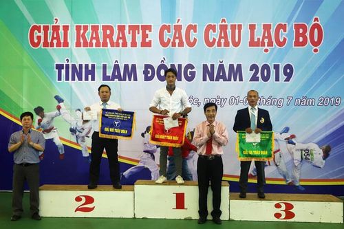 Lâm Hà dẫn đầu toàn đoàn Giải Karatedo các CLB tỉnh Lâm Đồng năm 2019