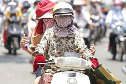 Bão số 2 suy yếu, miền Trung nắng nóng trở lại
