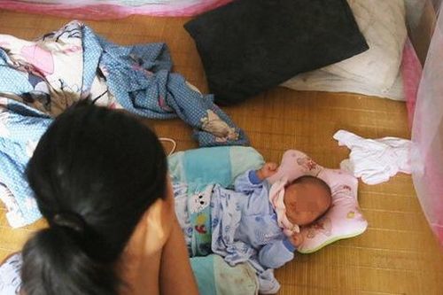 Bé gái lớp 8 bị bố hiếp dâm đến sinh con: 'Không giận, không ghét bố Hải'