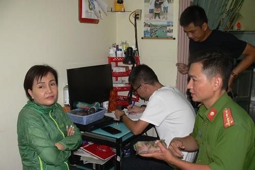Hơn 100 cán bộ chiến sỹ tham gia triệt phá đường dây lô đề quy mô lớn