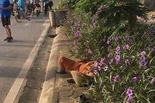 Tài xế đâm tử vong nữ lao công rồi bỏ chạy khiến dân mạng bất bình