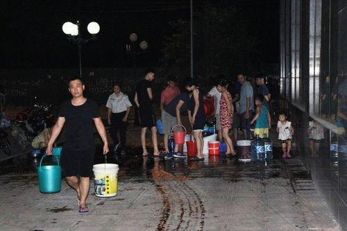 Một tờ A4 thông báo, triệu dân Hà Nội sống trong nỗi ám ảnh tồi tệ