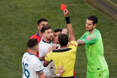 Messi bị thẻ đỏ, Argentina đoạt hạng Ba Copa America