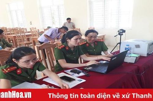 Công an huyện Bá Thước cấp căn cước công dân miễn phí cho người dân