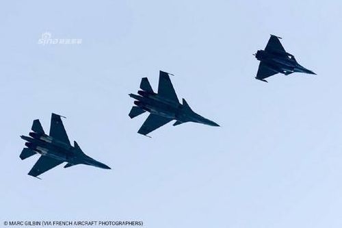 Vì sao phi công Ấn Độ - Pháp bất ngờ đổi tiêm kích Su-30MKI và Rafale cho nhau?