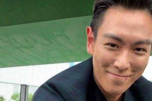 Giải ngũ, T.O.P không tiếp truyền thông nhưng bật khóc trong buổi gặp riêng fan