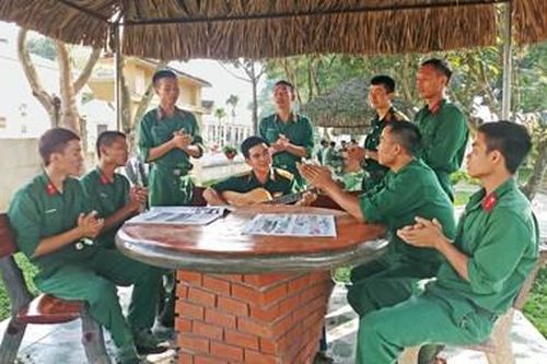 Ngày cuối tuần ý nghĩa ở Trung đoàn 3