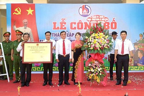 Khi xã lên phường, người dân hưởng thụ nhiều dịch vụ tiện ích