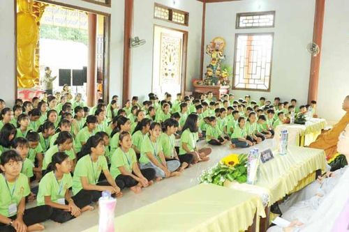 Chư Prông: Khóa tu mùa hè 'Gieo hạt từ tâm'