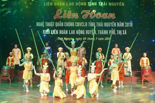 Liên hoan nghệ thuật công nhân, viên chức, lao động