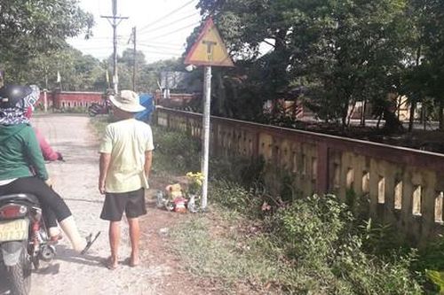 Thanh niên tử vong vì quăng dây câu trúng dây điện