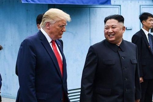 Chính sách cứng rắn của Tổng thống Trump đang mềm mỏng lại