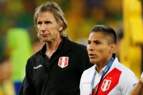 Tuyển Peru không phải cúi đầu dù thua Brazil