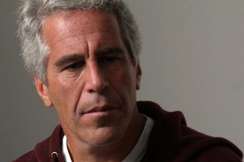 Tỷ phú Mỹ Jeffrey Epstein bị cáo buộc tổ chức mại dâm trẻ vị thành niên suốt hơn một thập kỷ