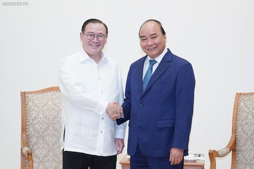Thủ tướng tiếp Bộ trưởng Ngoại giao Philippines