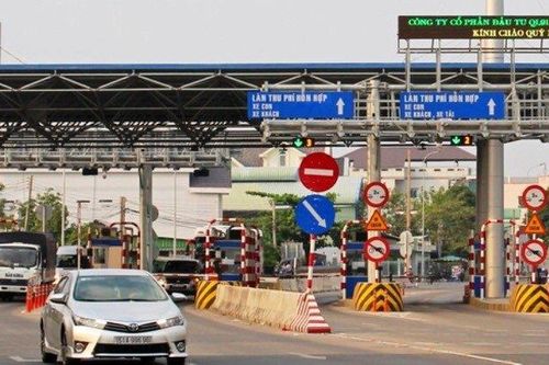 Yêu cầu rút lại quyết định 'tạm dừng thu phí' đối với bốn dự án BOT
