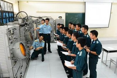 Nơi đào tạo, tôi luyện sĩ quan 'canh trời'