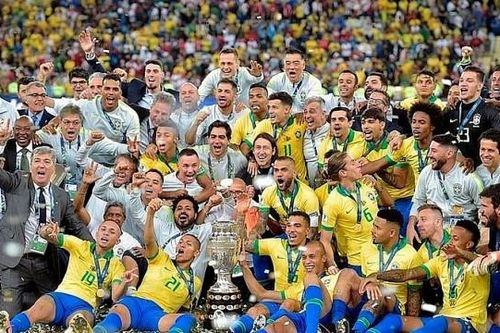 Copa America 2019: Cận cảnh Brazil hạ Peru, chiến thắng trong thế thiếu người