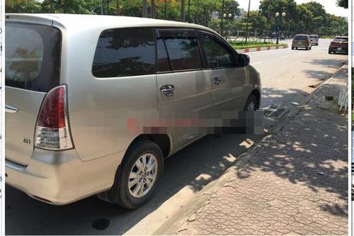 Nhiều mẫu xe đa dụng cũ hạ giá đồng loạt dưới 400 triệu đồng