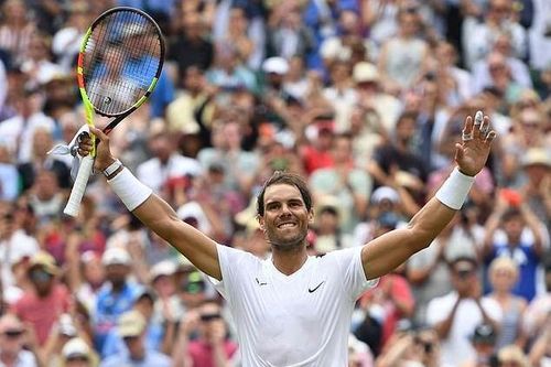 Nadal lấy vé tứ kết Wimbledon dễ như đi dạo