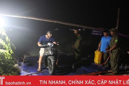 Trưa nắng, trắng đêm bám chốt chống dịch tả lợn châu Phi ở Hà Tĩnh