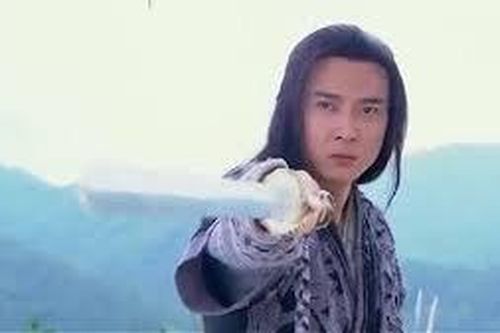 Kiếm hiệp Kim Dung: Top 5 thần binh ít người biết đến sở hữu uy lực vô cùng mạnh, số 1 ai cũng bất ngờ