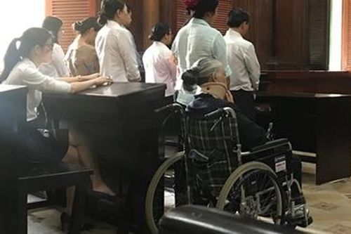 Hai cựu giám đốc Ngân hàng chi nhánh Mạc Thị Bưởi lãnh án