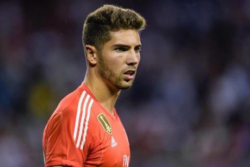 Con trai Zidane không còn được ông bố huyền thoại nâng đỡ