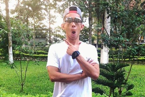 Hồng Duy đăng ảnh 'lầy lội', trấn an fan sau chấn thương