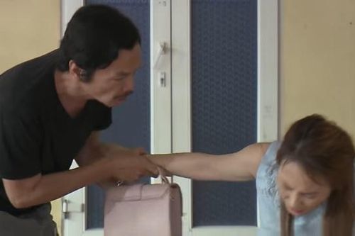 Về nhà đi con tập 62: Thư sinh non nguy hiểm, Vũ mải mê đi du lịch với Nhã