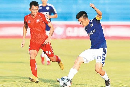 Hà Nội FC vươn lên dẫn đầu, Than Quảng Ninh tạm xếp thứ ba