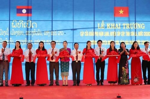 Khai trương cặp cửa khẩu phụ Nậm Lạnh - Mường Pợ