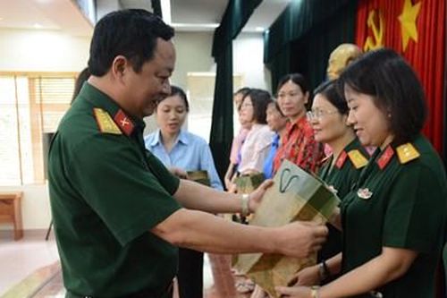 Chung tay xây dựng cơ quan xanh - sạch - đẹp