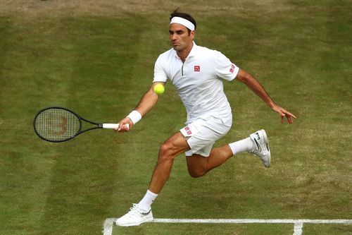 Wimbledon: Federer thắng trận thứ 99 chỉ sau 74 phút, Berrettini muốn trả anh tiền 'dạy thêm'