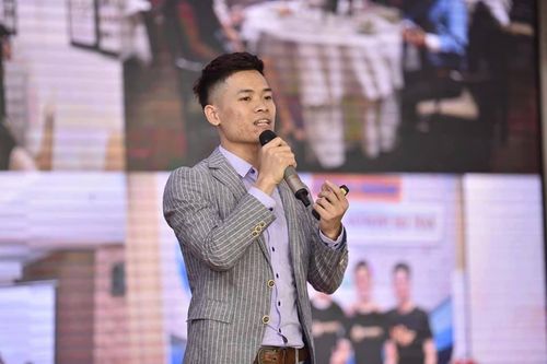 Startup Việt: Dám bước trên vai 'người khổng lồ' để bứt phá, thành công