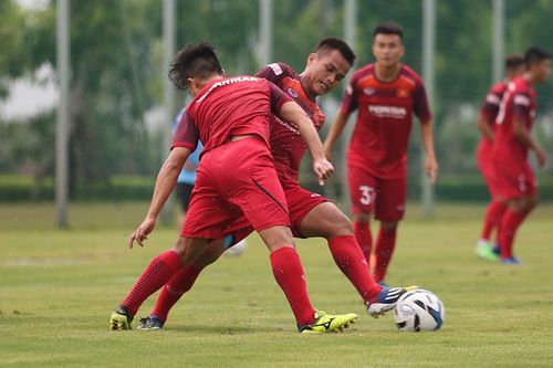 Martin Lo quyết ghi điểm với thầy Park, tranh suất dự SEA Games