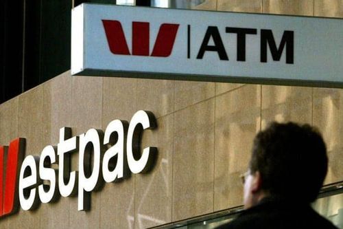 'Đại gia' ngân hàng Australia phải trả lại khách hàng chục triệu USD