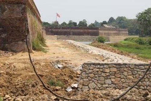 Đề nghị xử lý các tập thể, cá nhân có sai phạm tại dự án tu bổ kè Kinh thành Huế