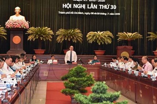 Thành phố Hồ Chí Minh giữ vững vị trí trung tâm kinh tế cả nước